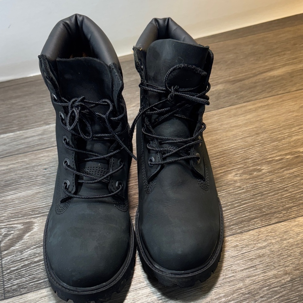 Timberland Black Lace-Up Ankle Boots woman’s size 7 (s133) - Picture 2 of 10